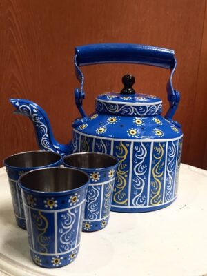 Painted tea pot - Blue and white Design